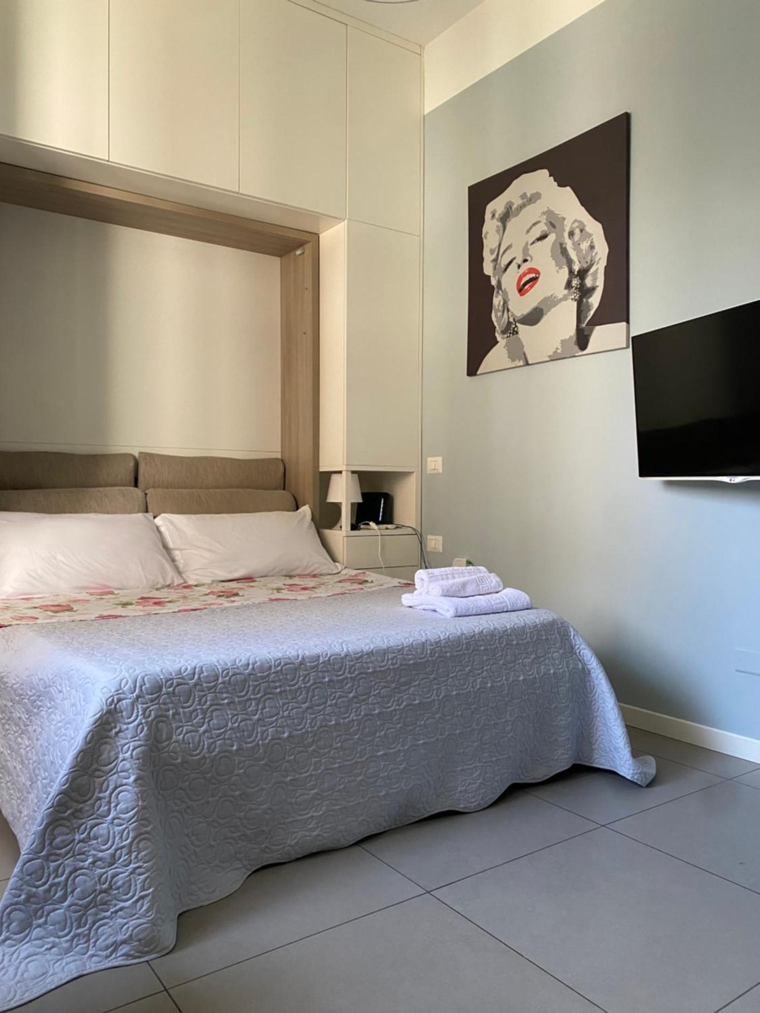 Boutique Home Duomo E Universita Bocconi Мілан Екстер'єр фото