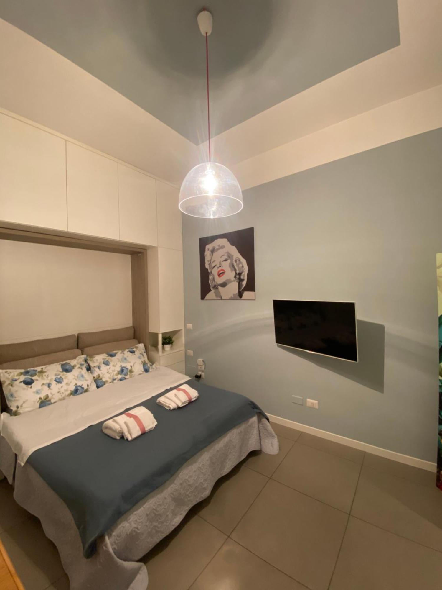 Boutique Home Duomo E Universita Bocconi Мілан Екстер'єр фото